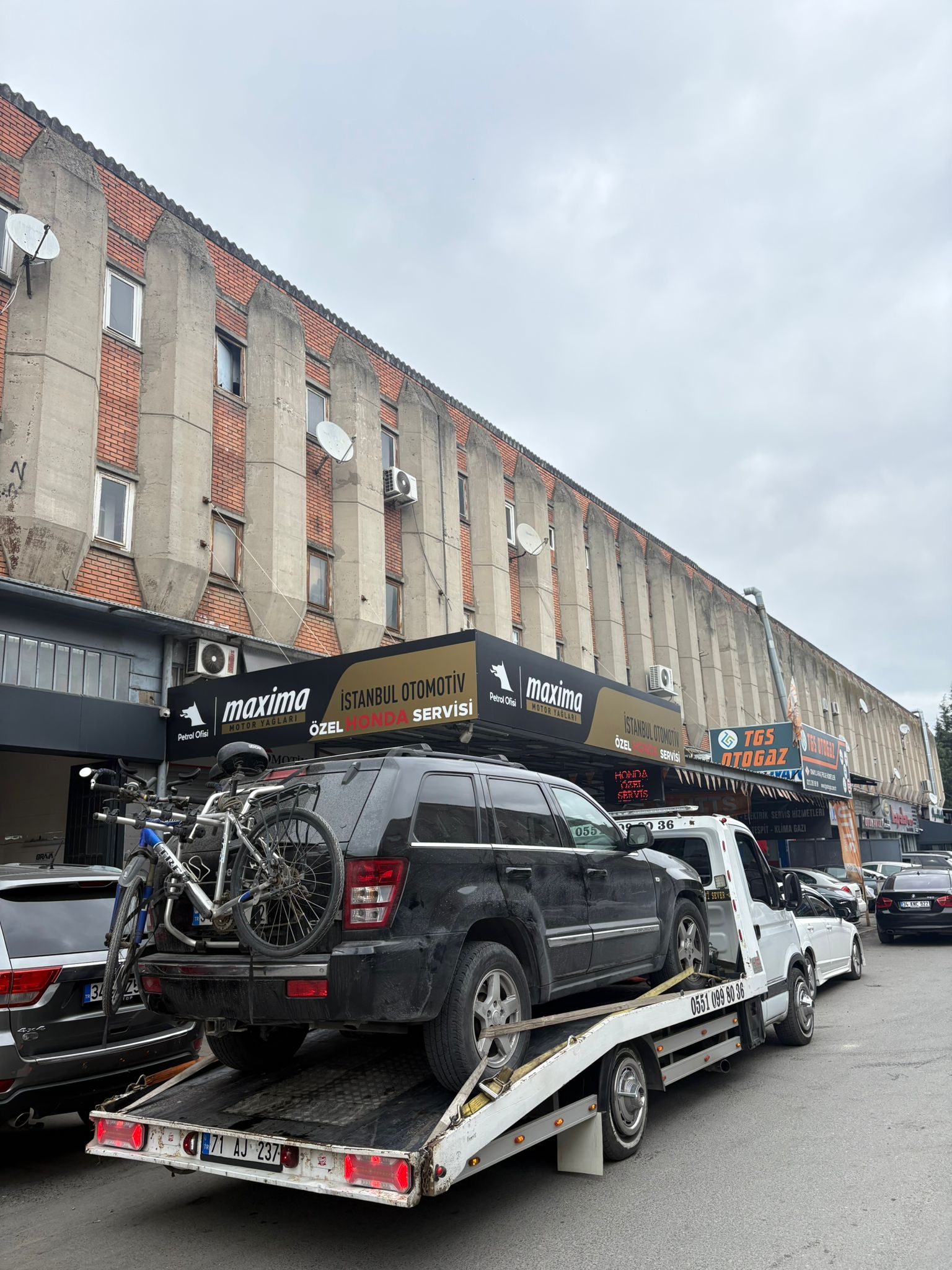 Çelebi Oto Kurtarma - Jeep SUV çekici hizmeti İstanbul